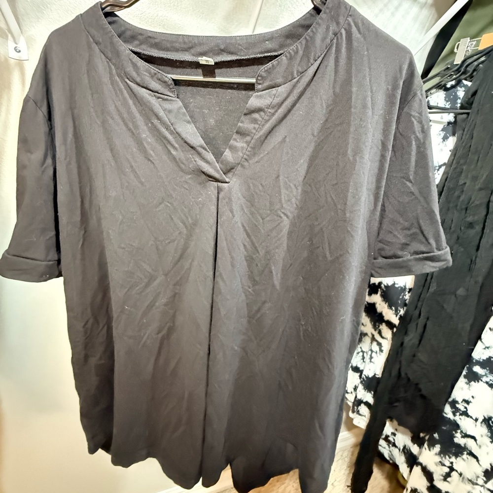 Chic Black V-Neck Women's Blouse